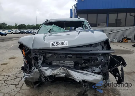 2024 Chevrolet Silverado K1500 Custom z USA, uszkodzony, nr VIN 1GCPDBEK7RZ310390